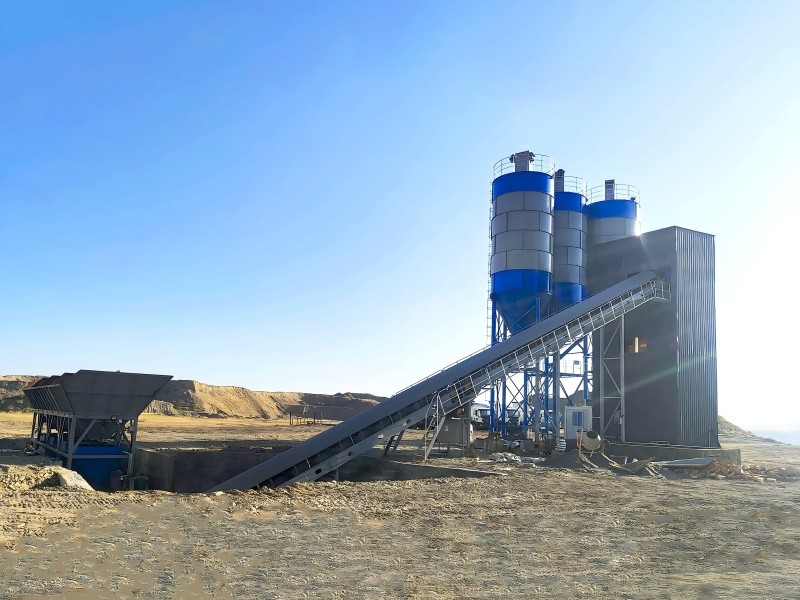 出口HZS180搅拌站